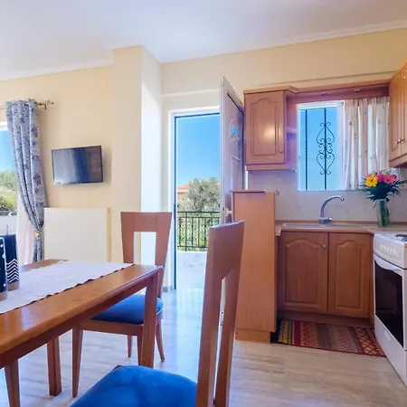 Almyros Aktis Mountain And Sea Apartamento