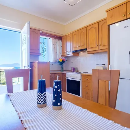 Almyros Aktis Mountain And Sea Apartamento *