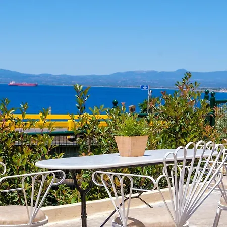 Almyros Aktis Mountain And Sea Appartement