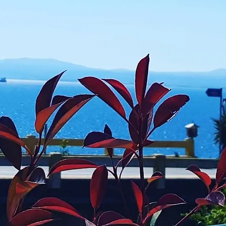 Almyros Aktis Mountain And Sea Apartamento Kalamata