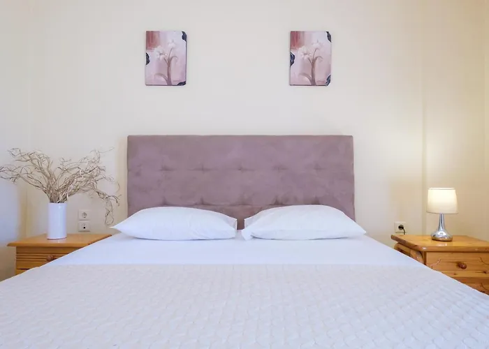 Almyros Aktis Mountain And Sea Apartamento