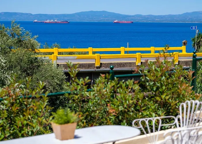 Almyros Aktis Mountain And Sea * Calamata