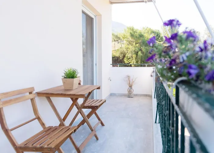 Almyros Aktis Mountain And Sea Calamata